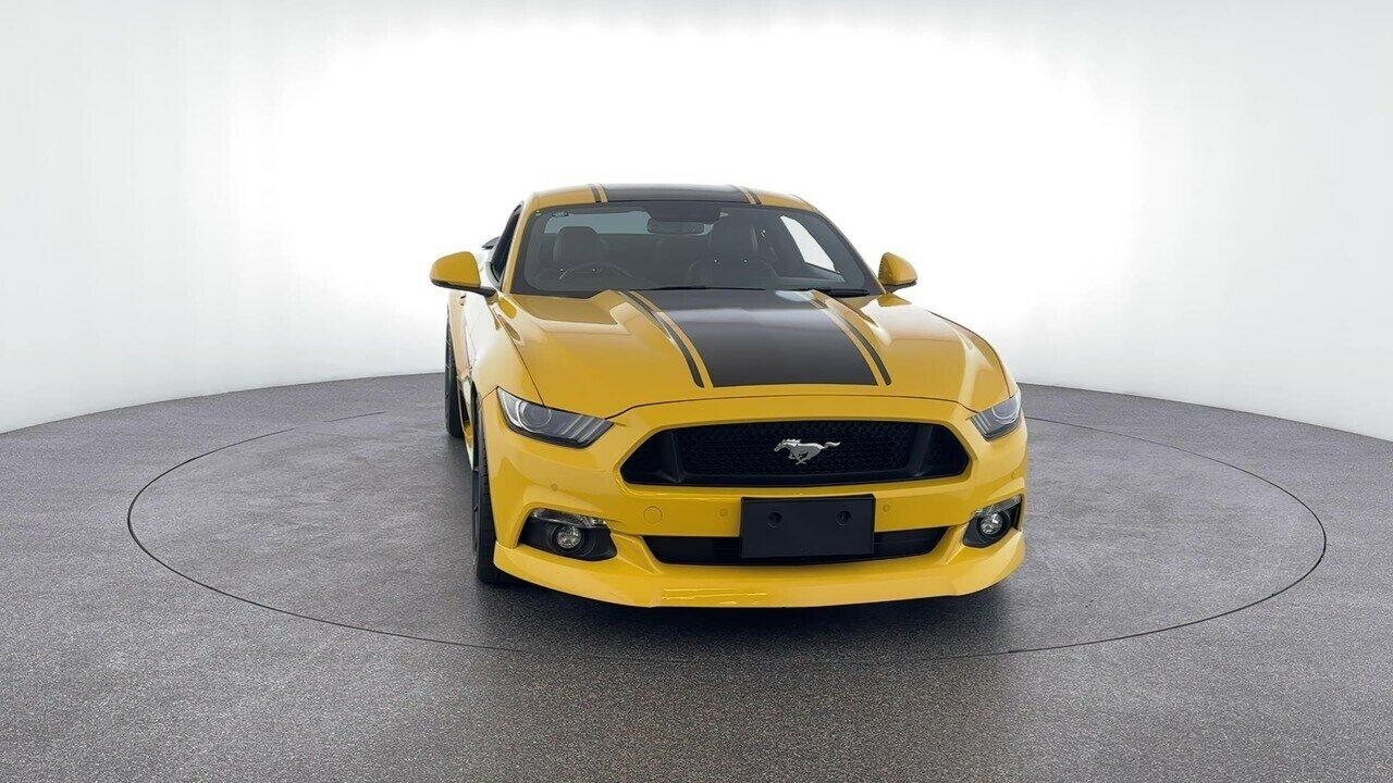 Ford Mustang image 4