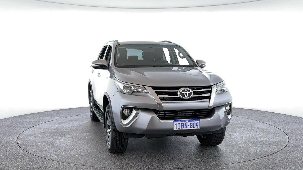 Toyota Fortuner image 4