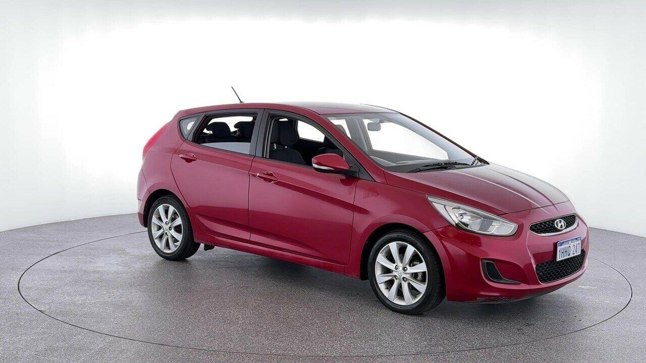 Hyundai Accent image 3