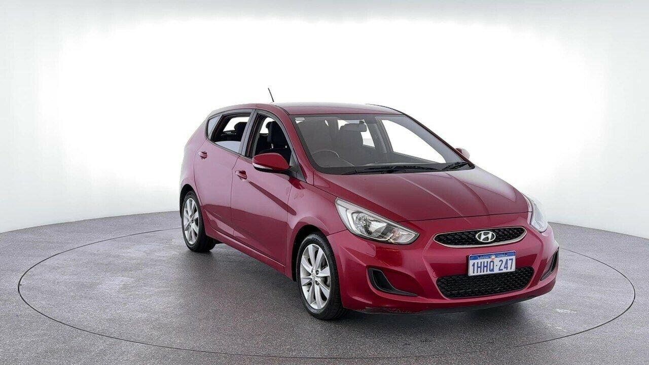 Hyundai Accent image 4