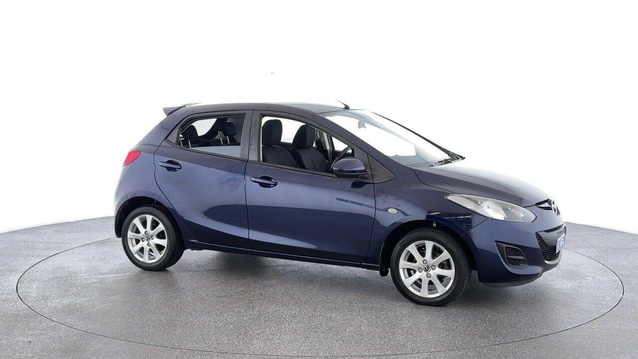 Mazda 2 image 4