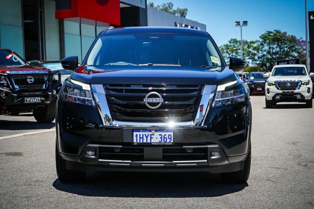 Nissan Pathfinder image 3