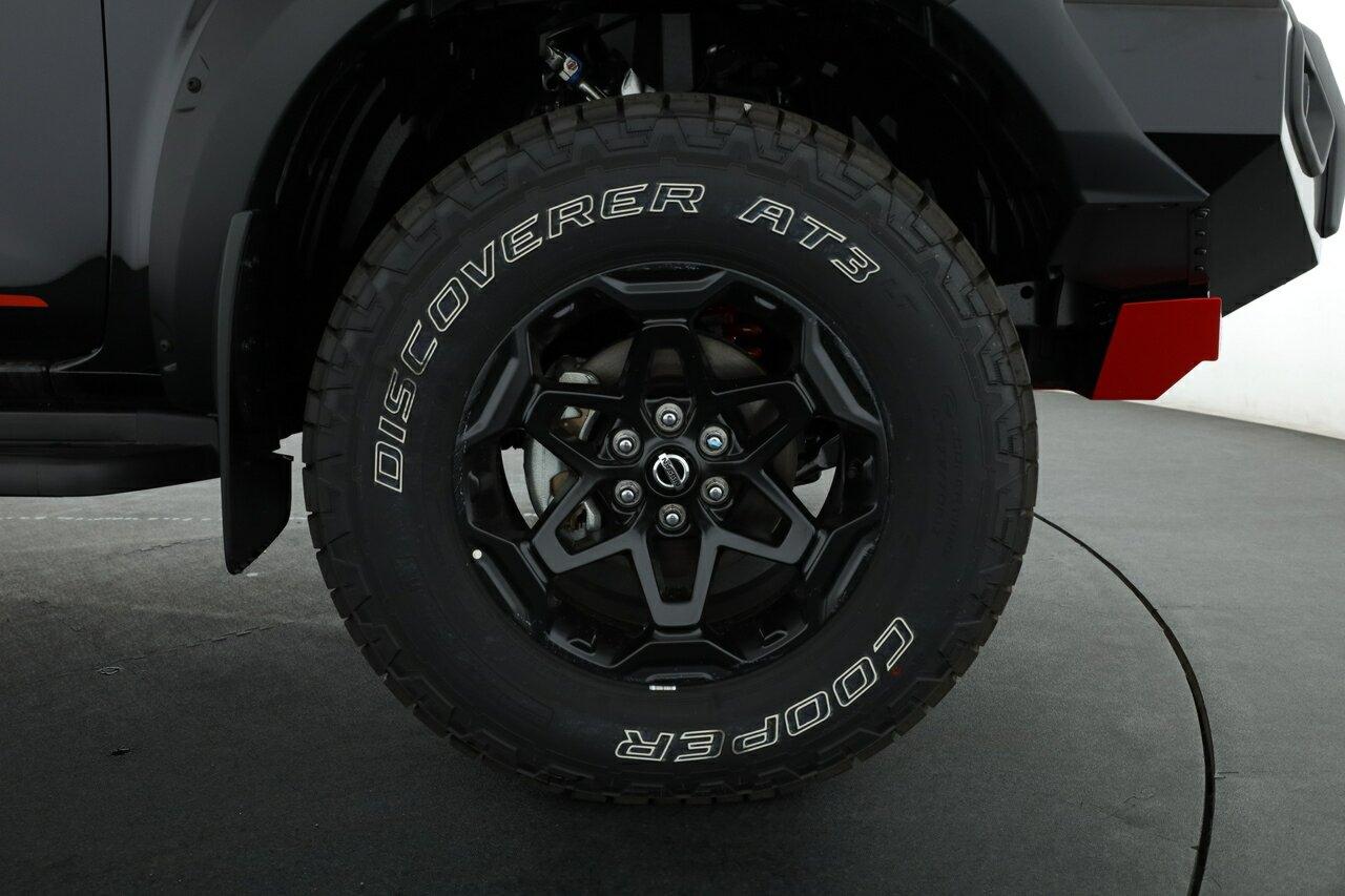 Nissan Navara image 3