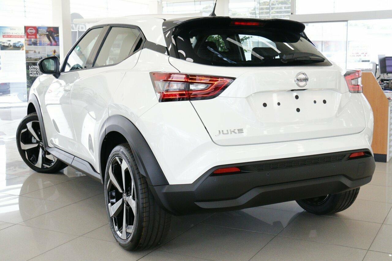Nissan Juke image 3