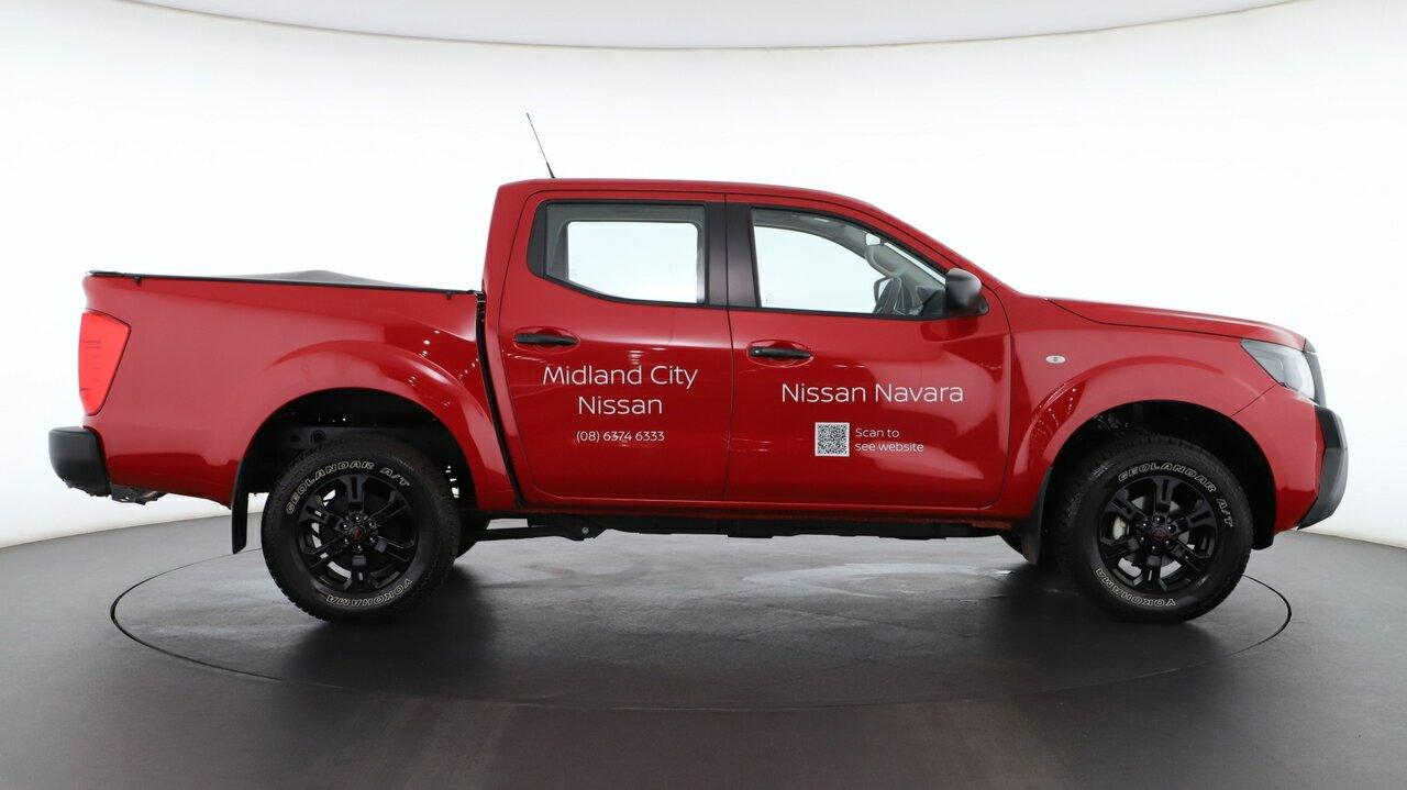 Nissan Navara image 3
