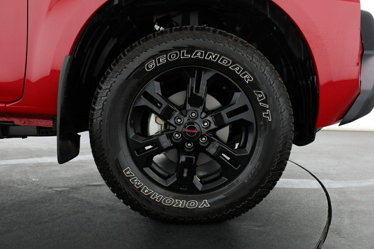 Nissan Navara image 4