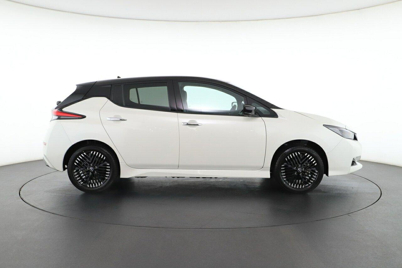 Nissan Leaf image 3