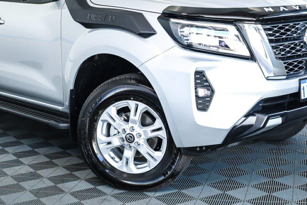 Nissan Navara image 2