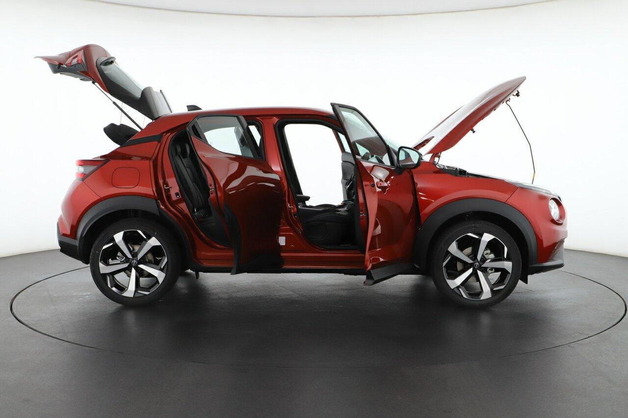Nissan Juke image 2