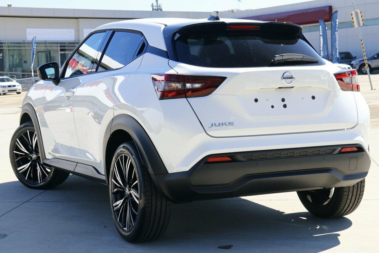 Nissan Juke image 3