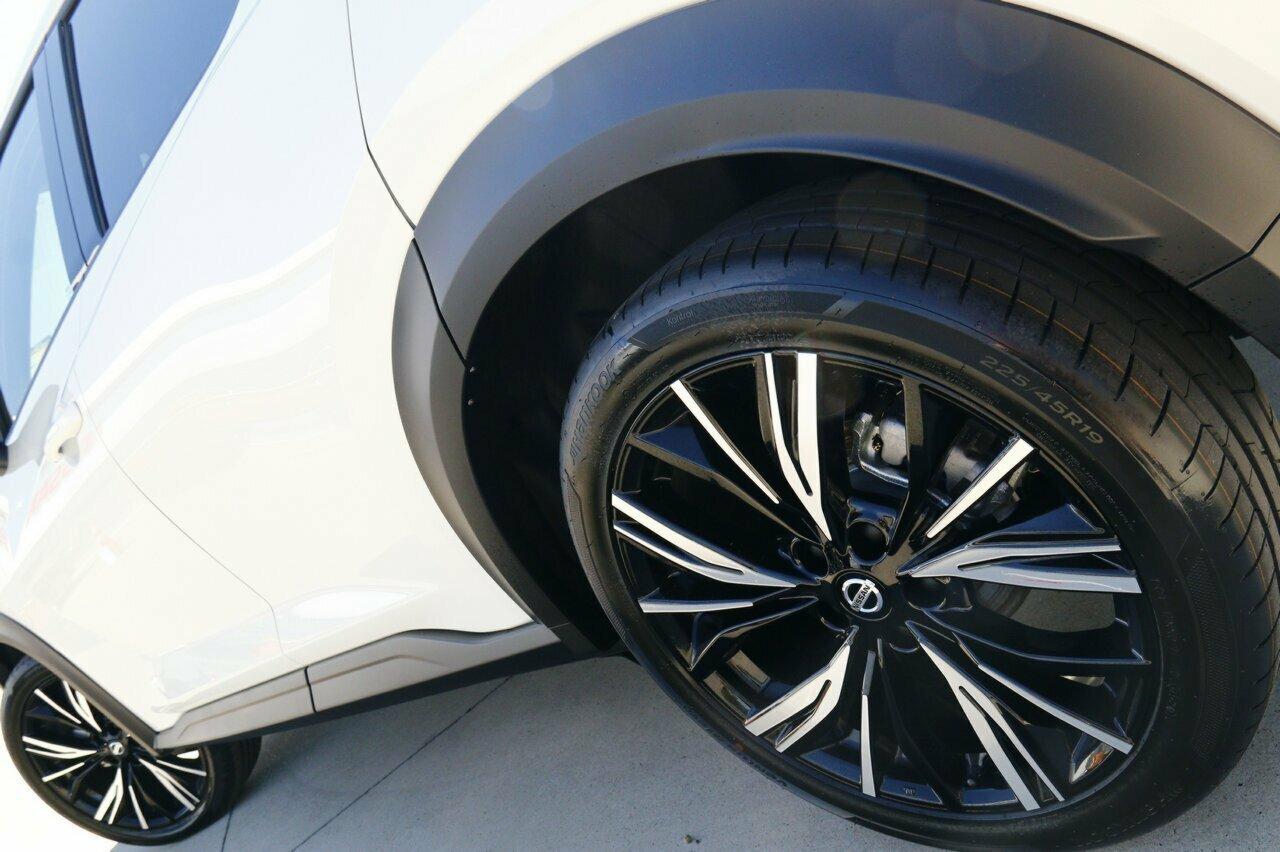 Nissan Juke image 4