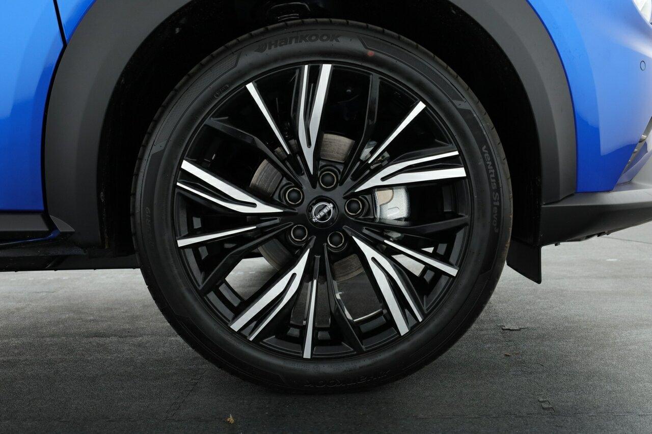 Nissan Juke image 4