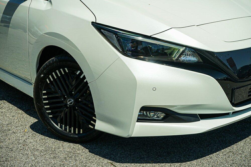 Nissan Leaf image 2