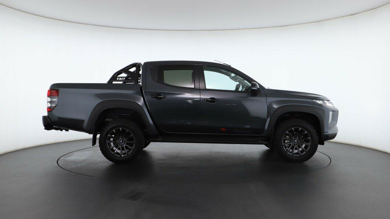 Mitsubishi Triton image 2