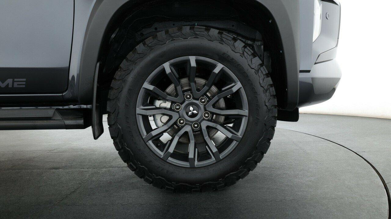 Mitsubishi Triton image 3