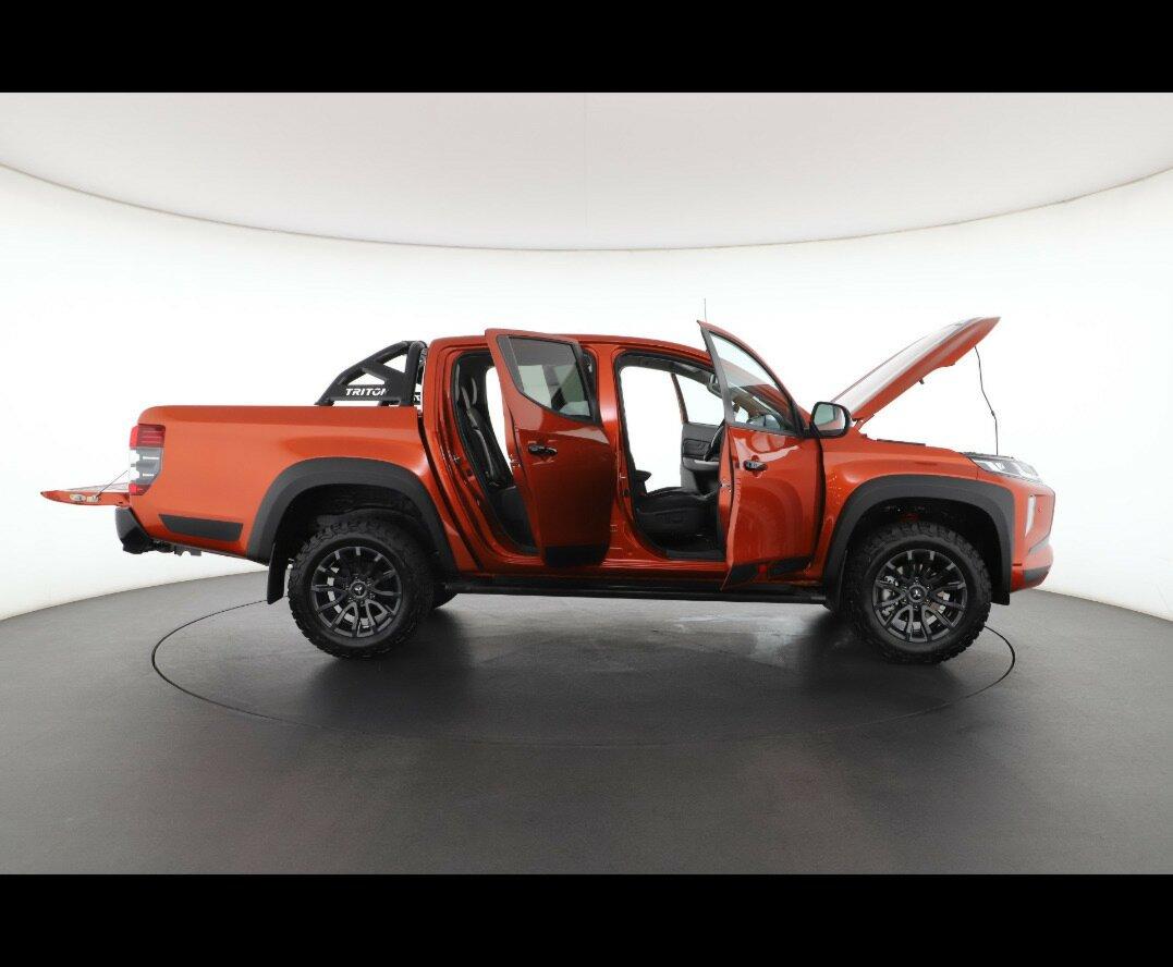 Mitsubishi Triton image 3