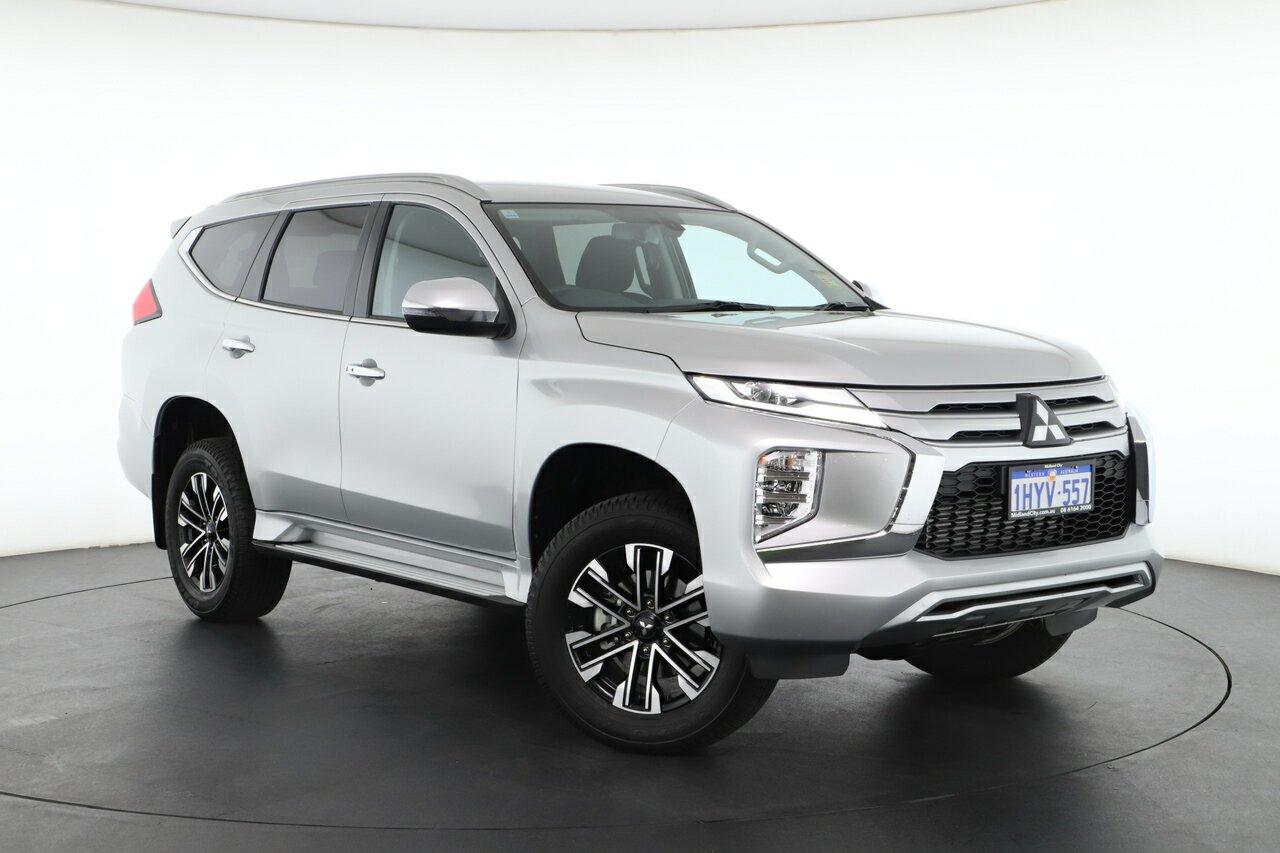 Mitsubishi Pajero Sport image 1