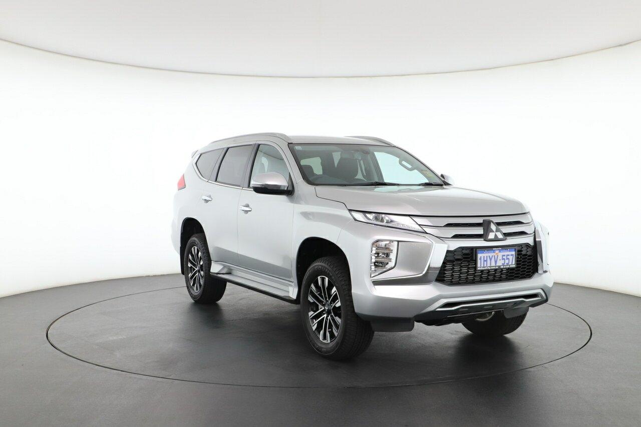 Mitsubishi Pajero Sport image 4