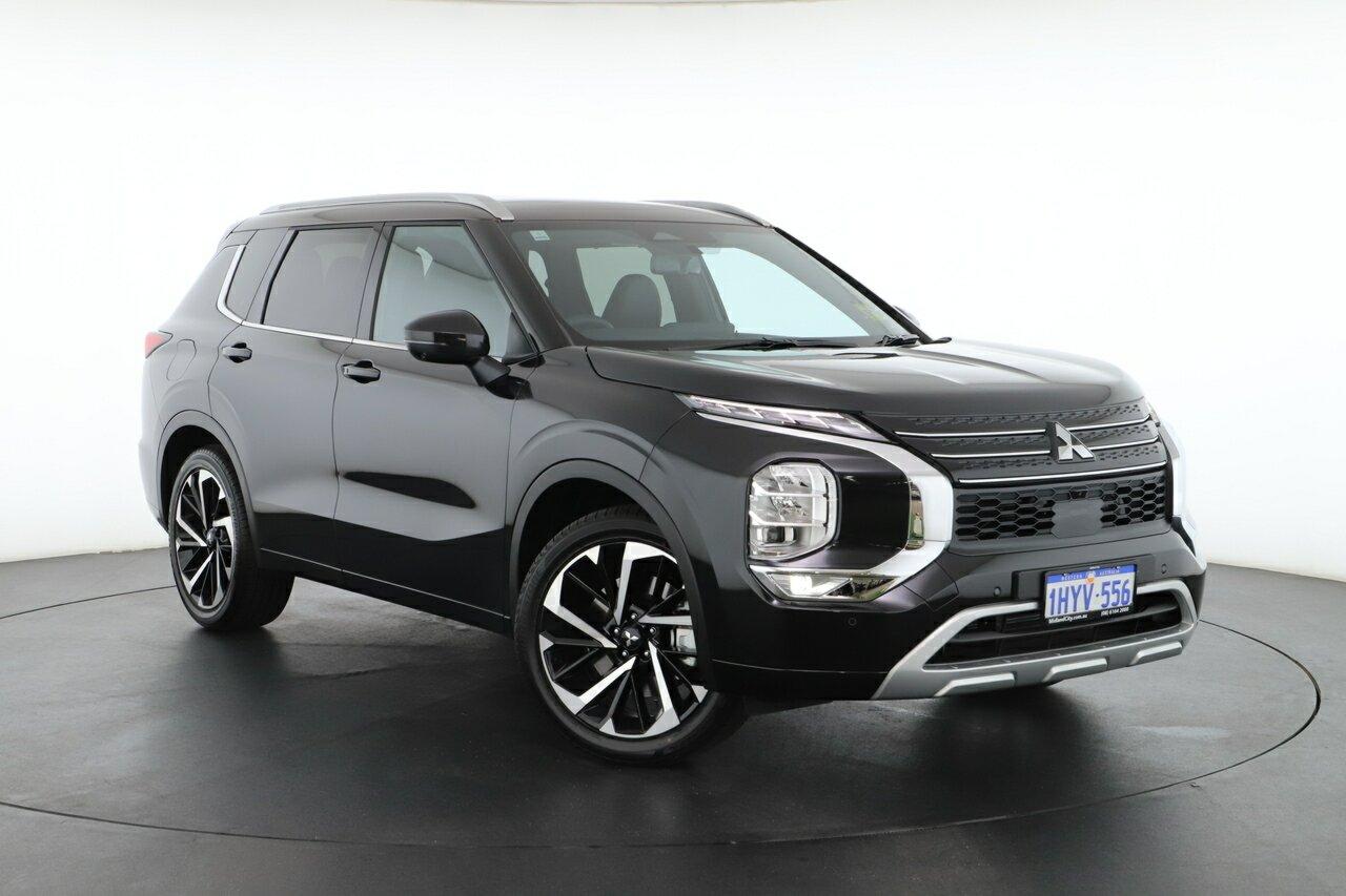 Mitsubishi Outlander image 1