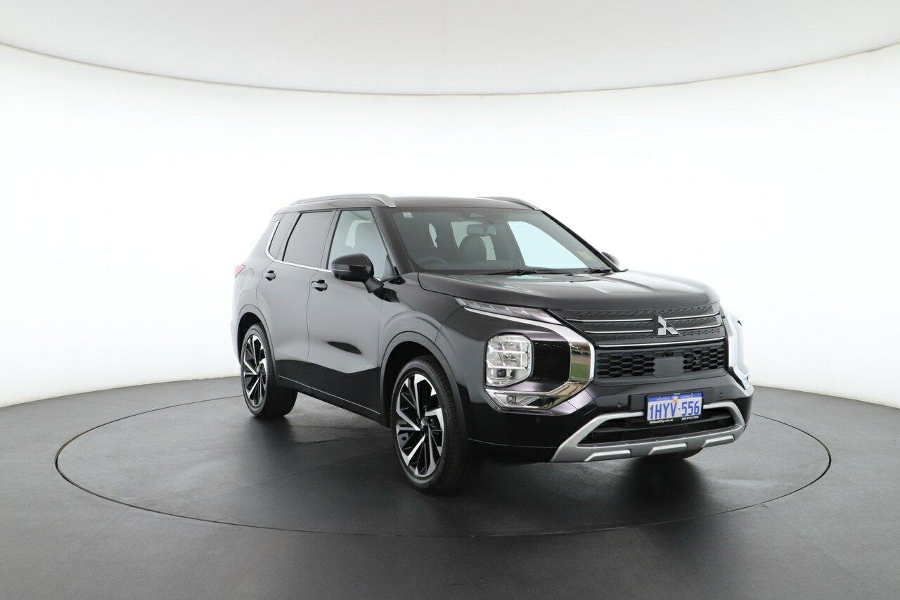 Mitsubishi Outlander image 4