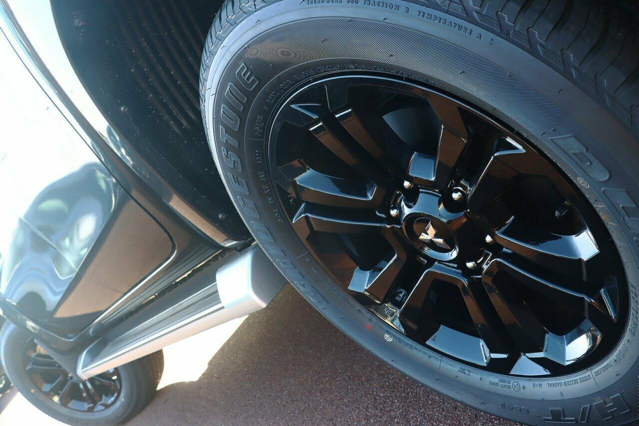 Mitsubishi Triton image 4
