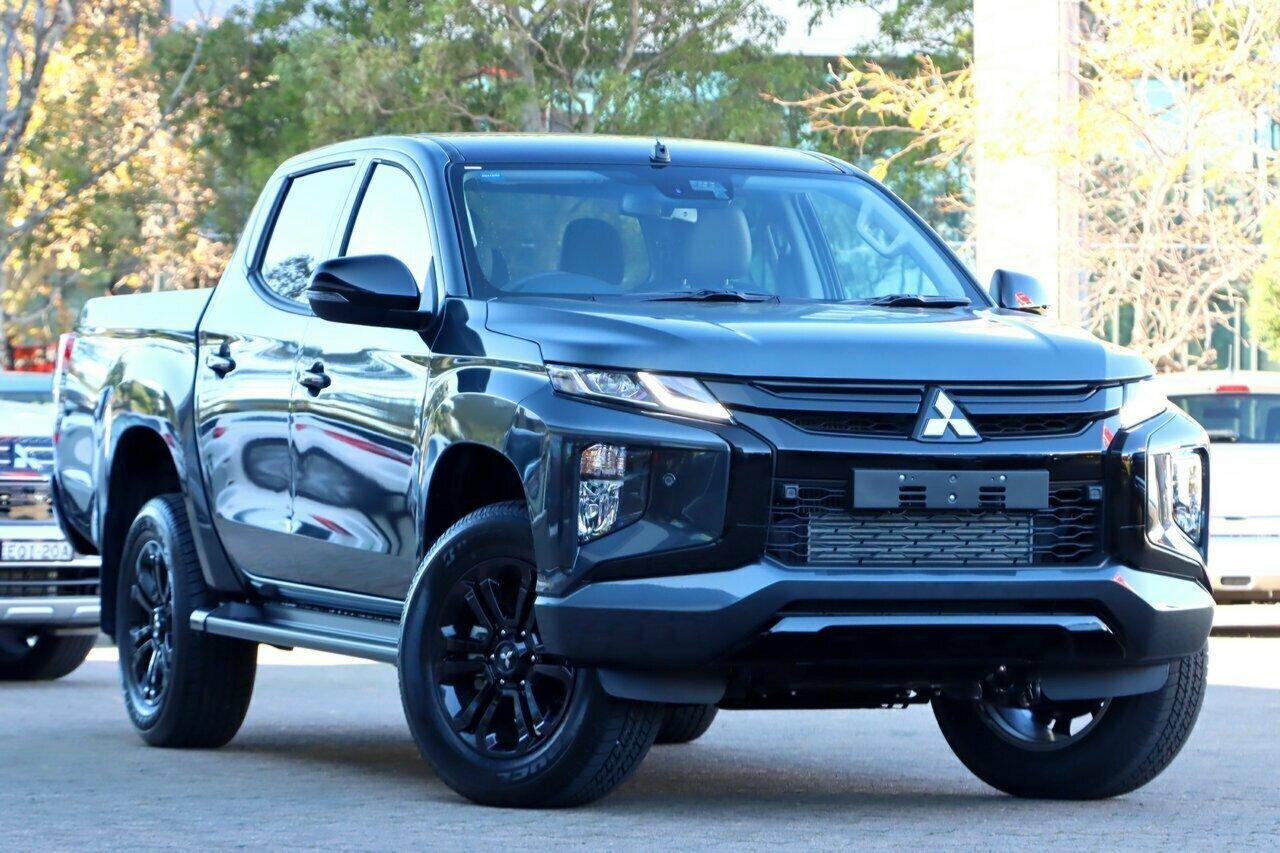 Mitsubishi Triton image 1