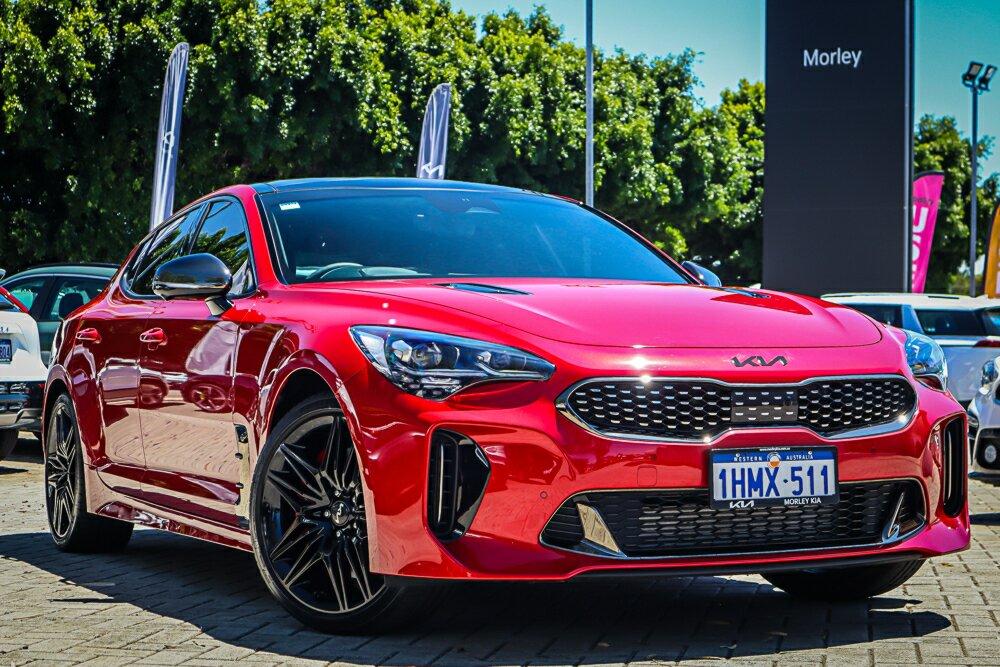 Kia Stinger image 1
