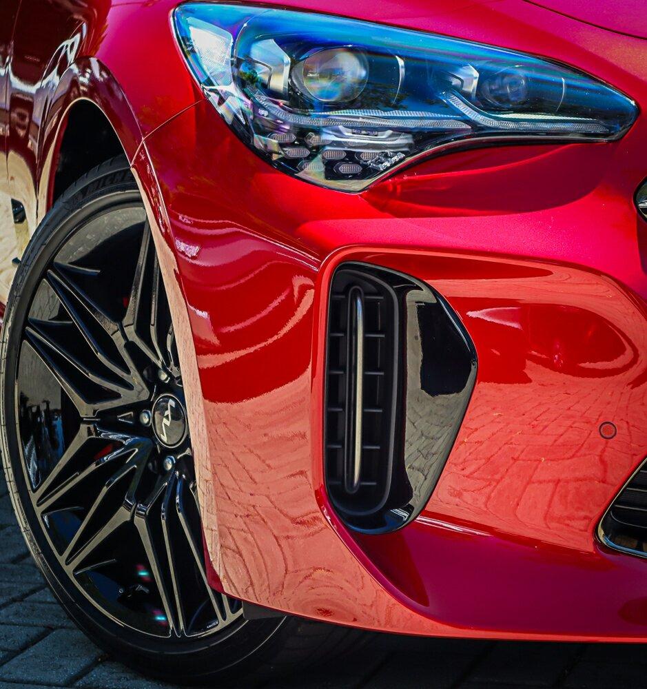 Kia Stinger image 2