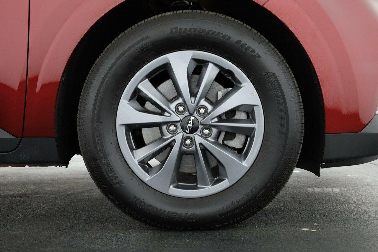 Kia Carnival image 3