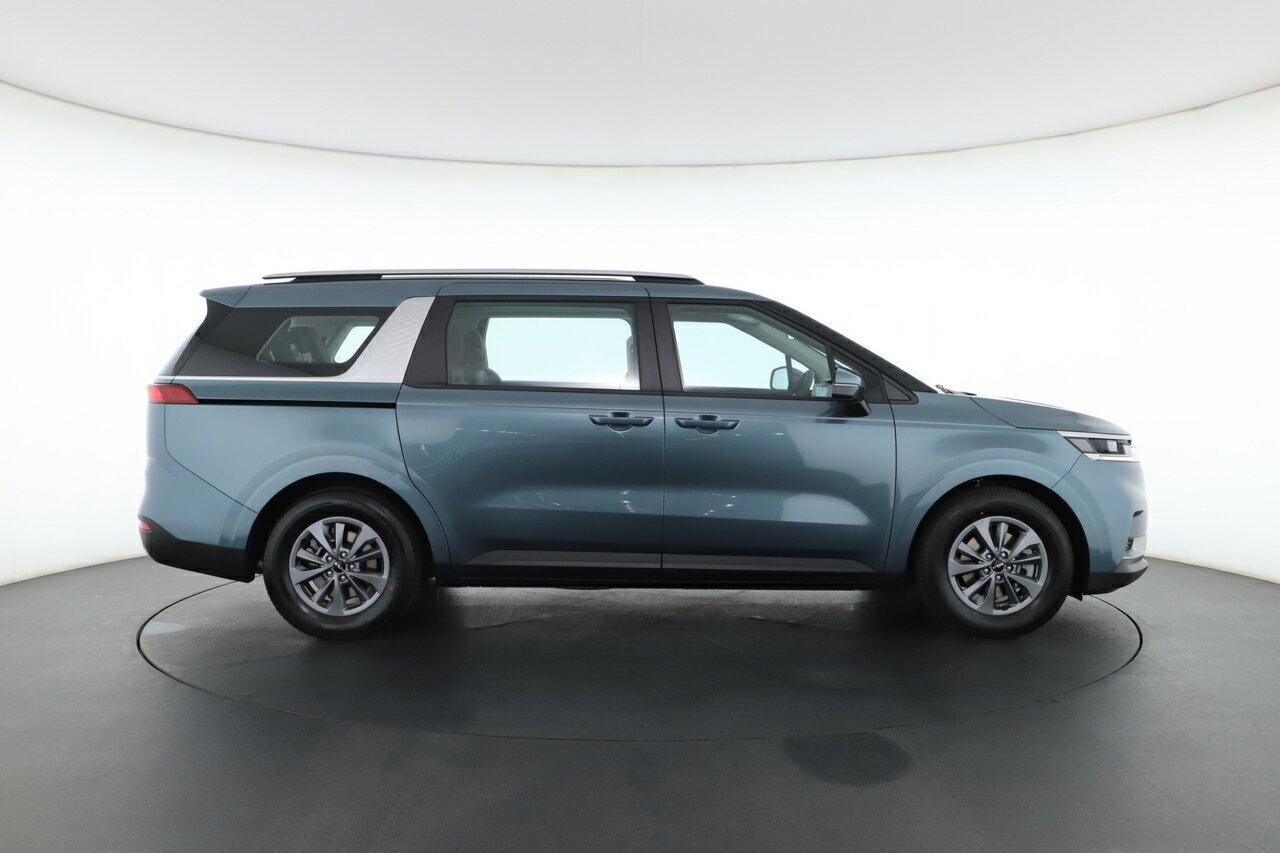 Kia Carnival image 3
