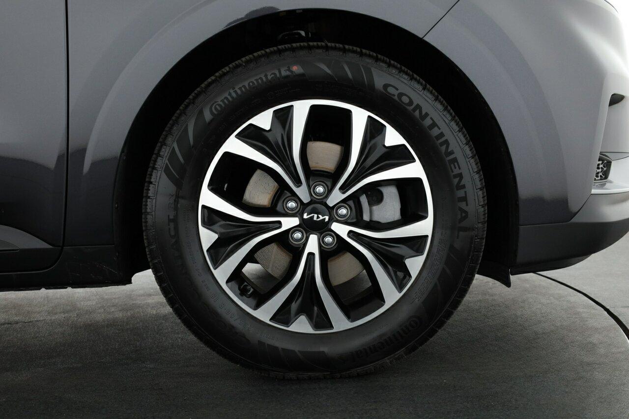 Kia Carnival image 3