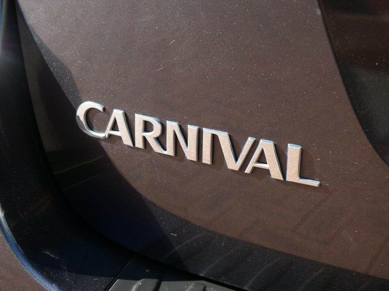 Kia Carnival image 3
