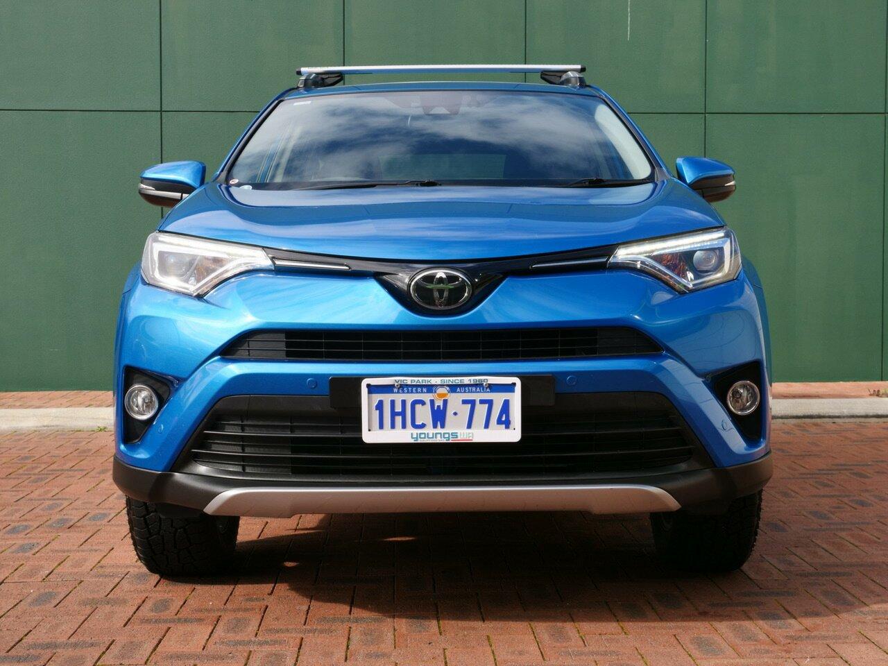 Toyota Rav4 image 2