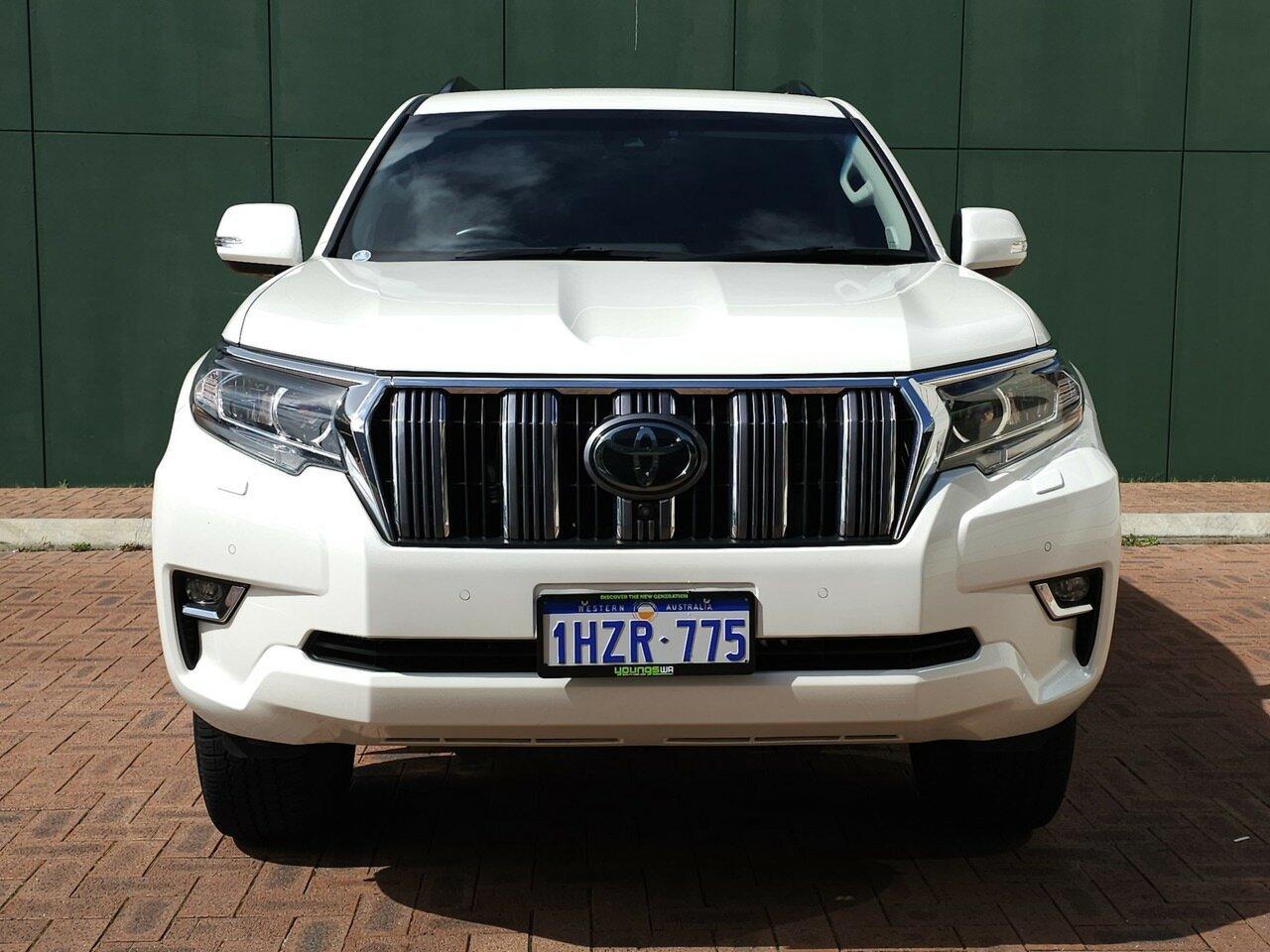 Toyota Landcruiser Prado image 2