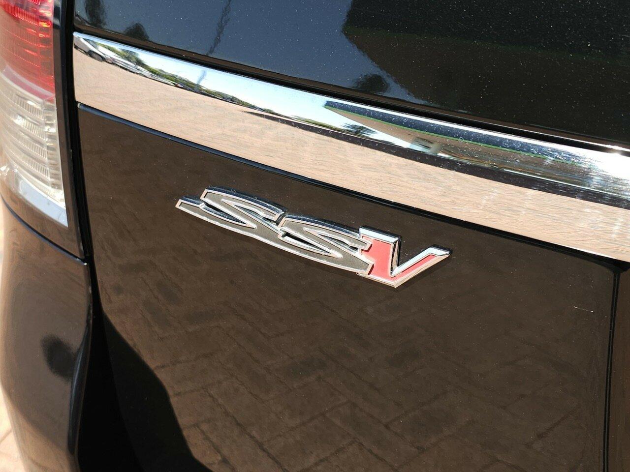 Holden Commodore image 3