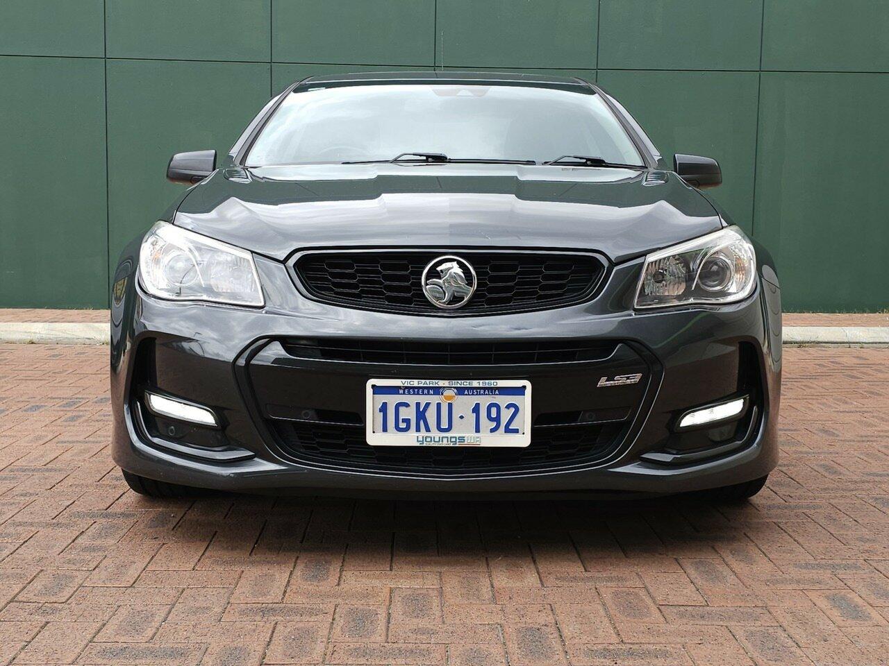 Holden Commodore image 2