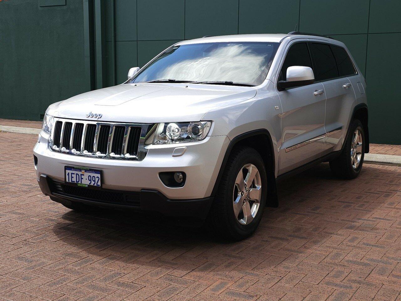Jeep Grand Cherokee image 4