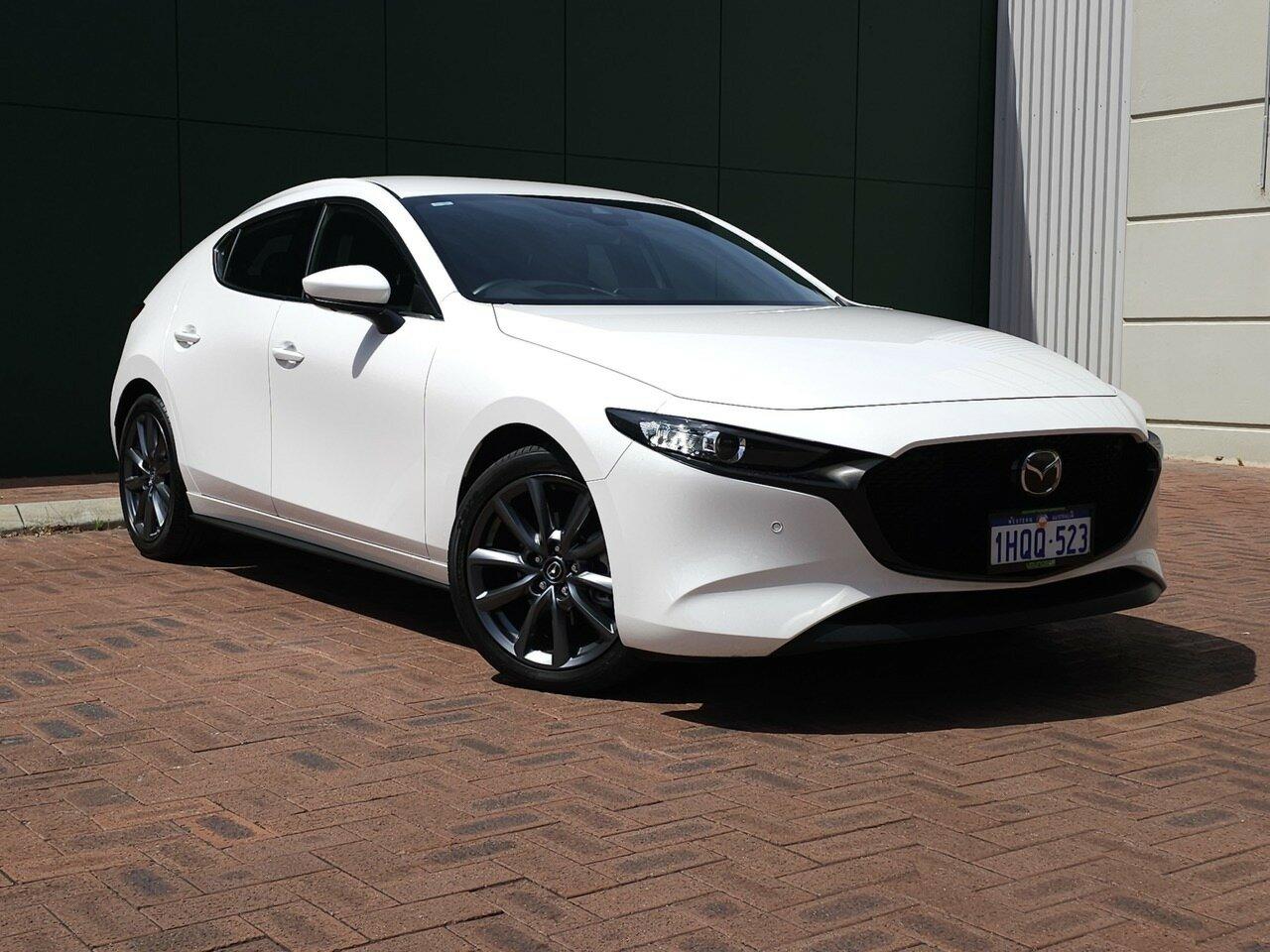 Mazda 3 image 1