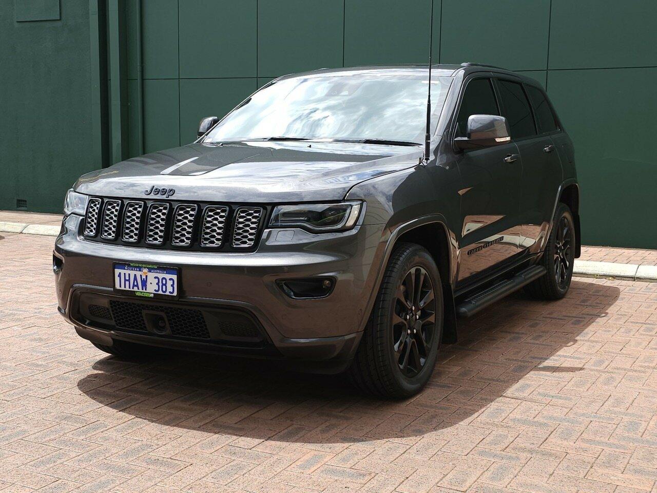 Jeep Grand Cherokee image 4