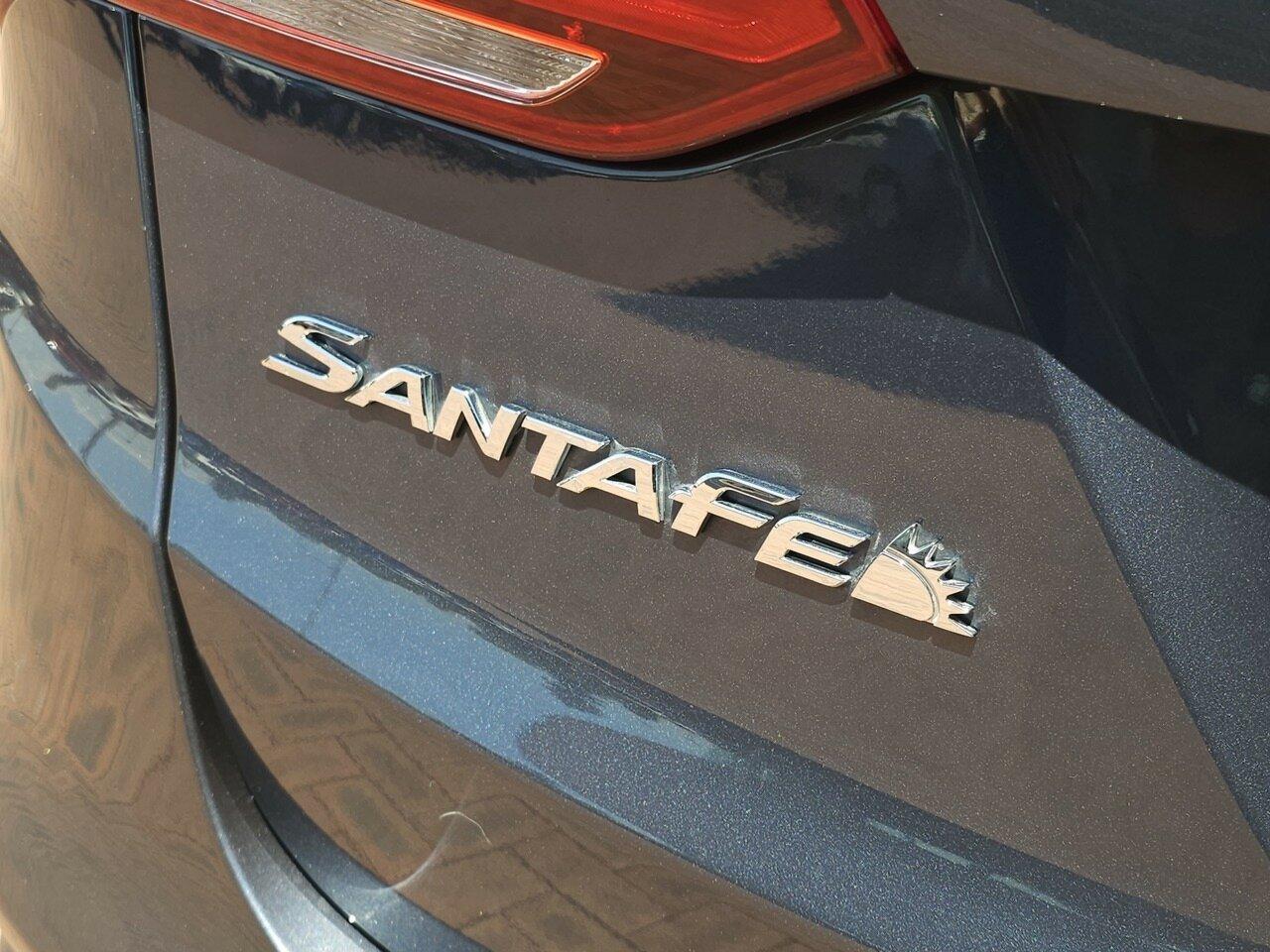 Hyundai Santa Fe image 3