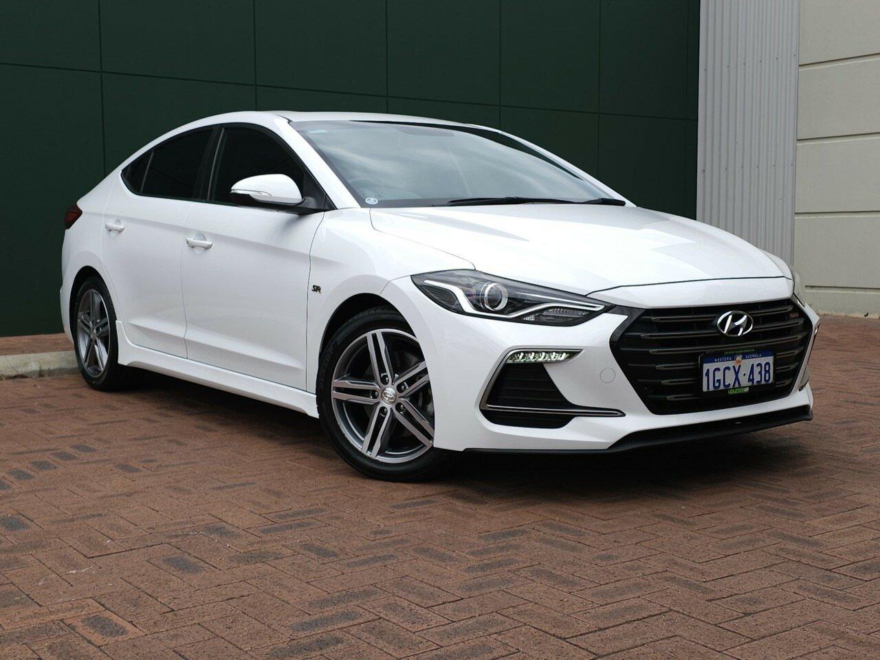 Hyundai Elantra image 1