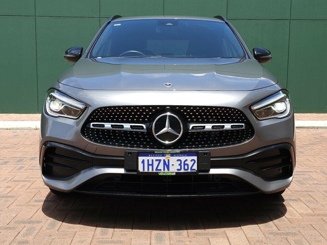 Mercedes Benz Gla-class image 2