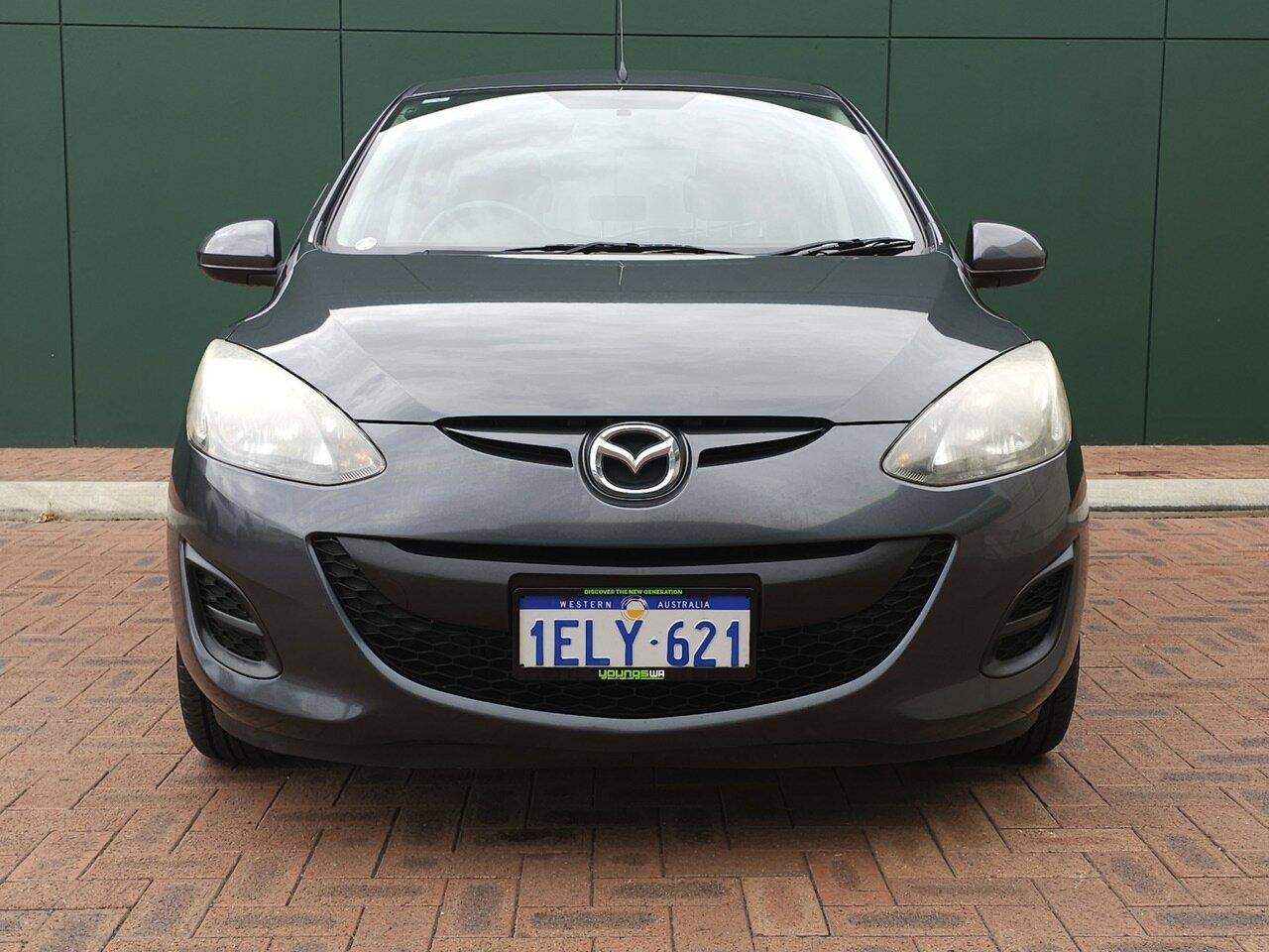 Mazda 2 image 2