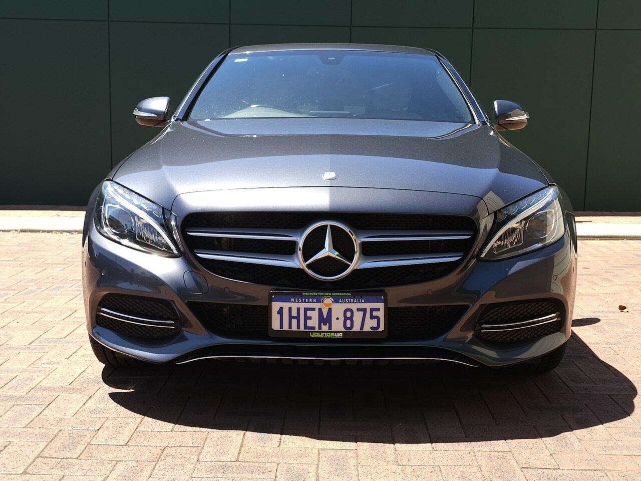 Mercedes Benz C-class image 2