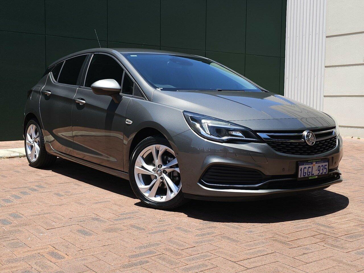 Holden Astra image 1