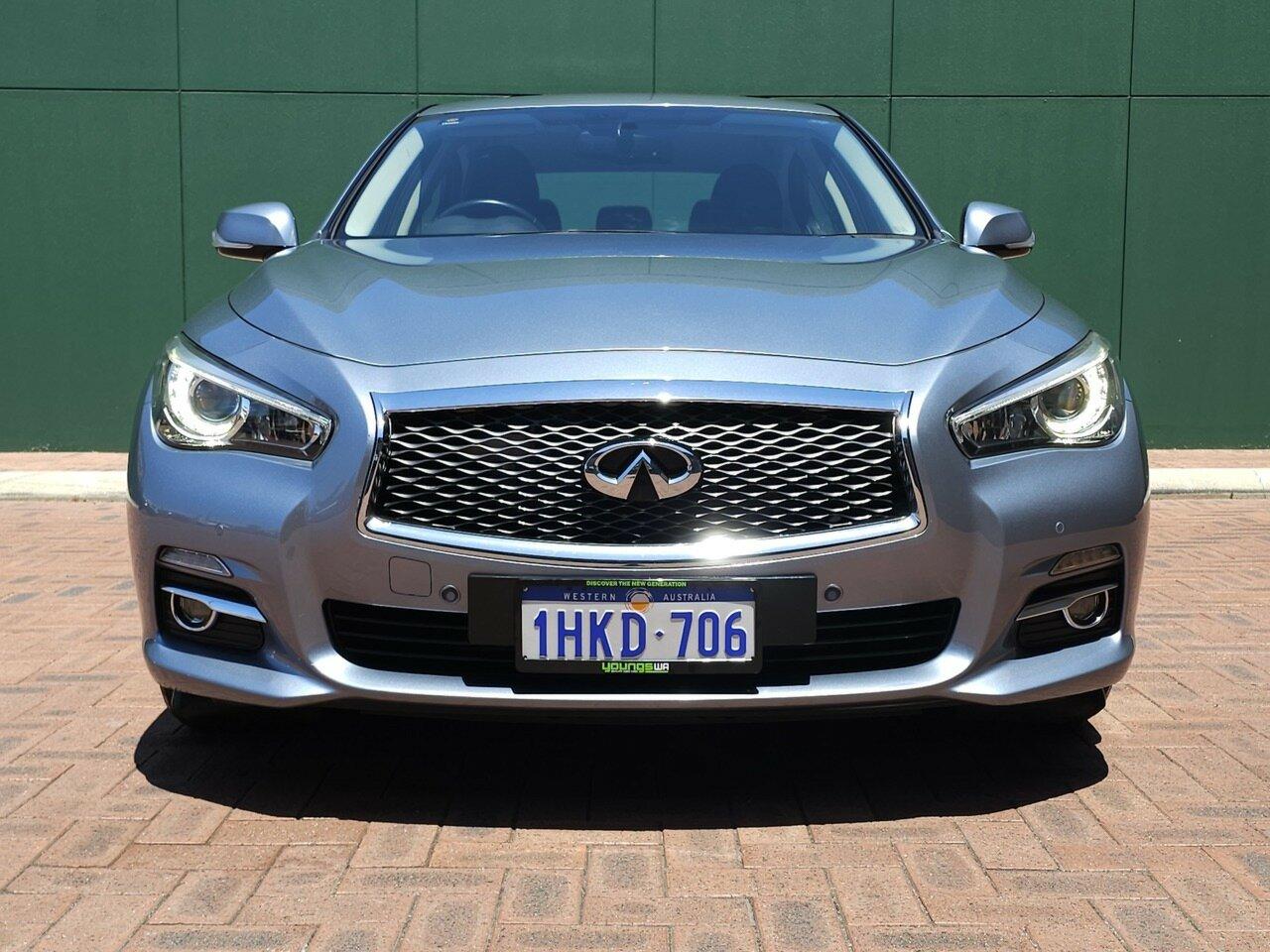 Infiniti Q50 image 2