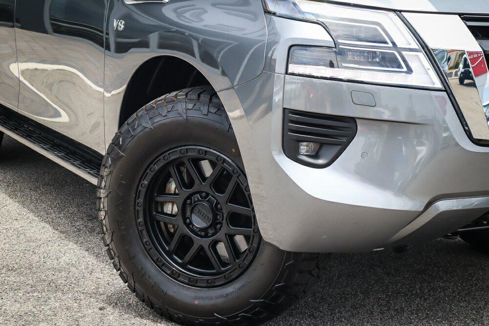 Nissan Patrol image 2