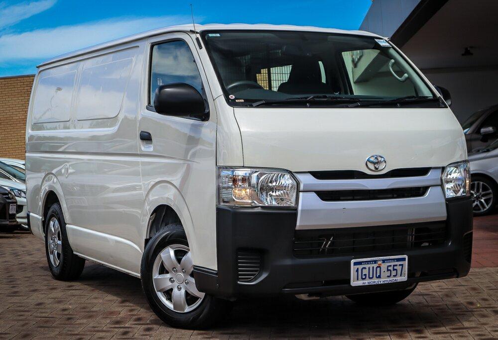 Toyota Hiace image 1