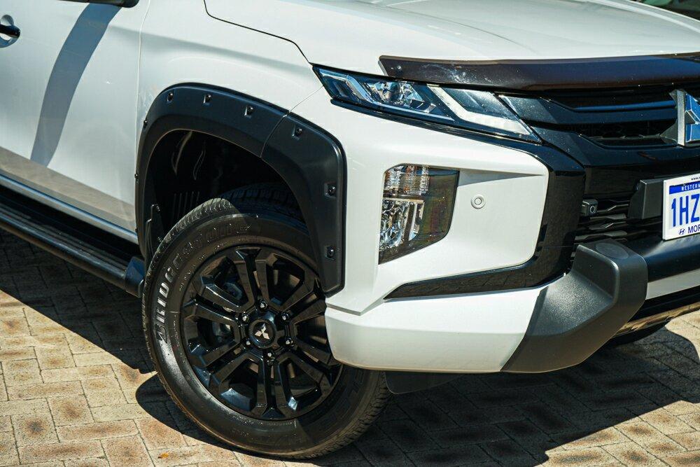 Mitsubishi Triton image 2