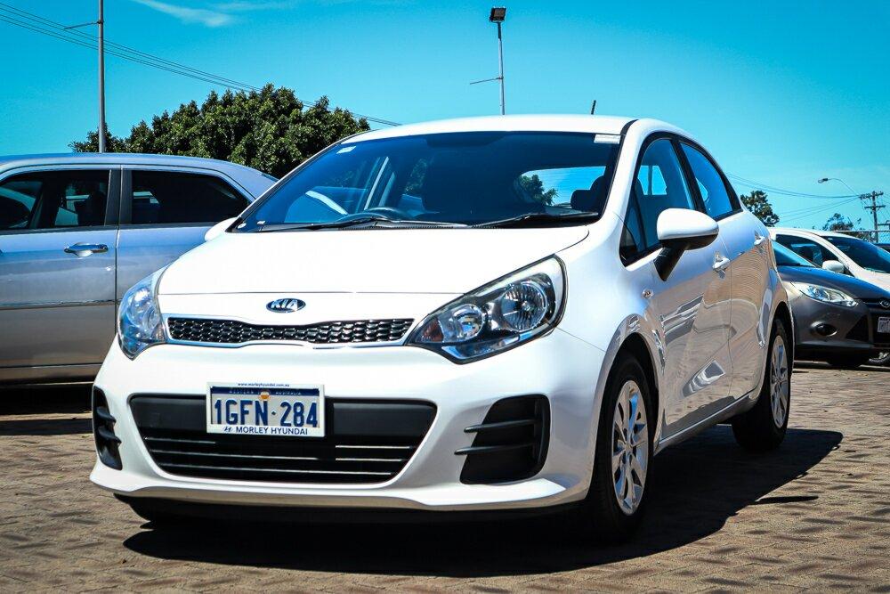 Kia Rio image 4